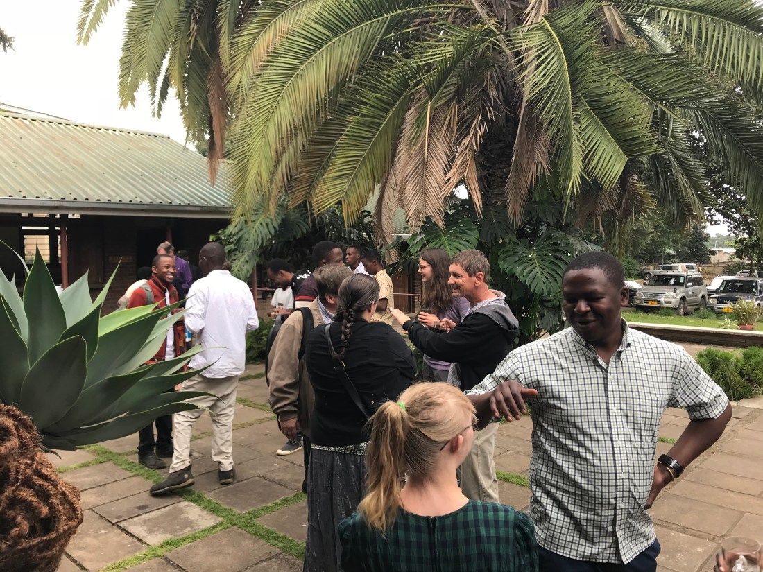 98199306-DBBC-4E93-BB7E-834444BE545C