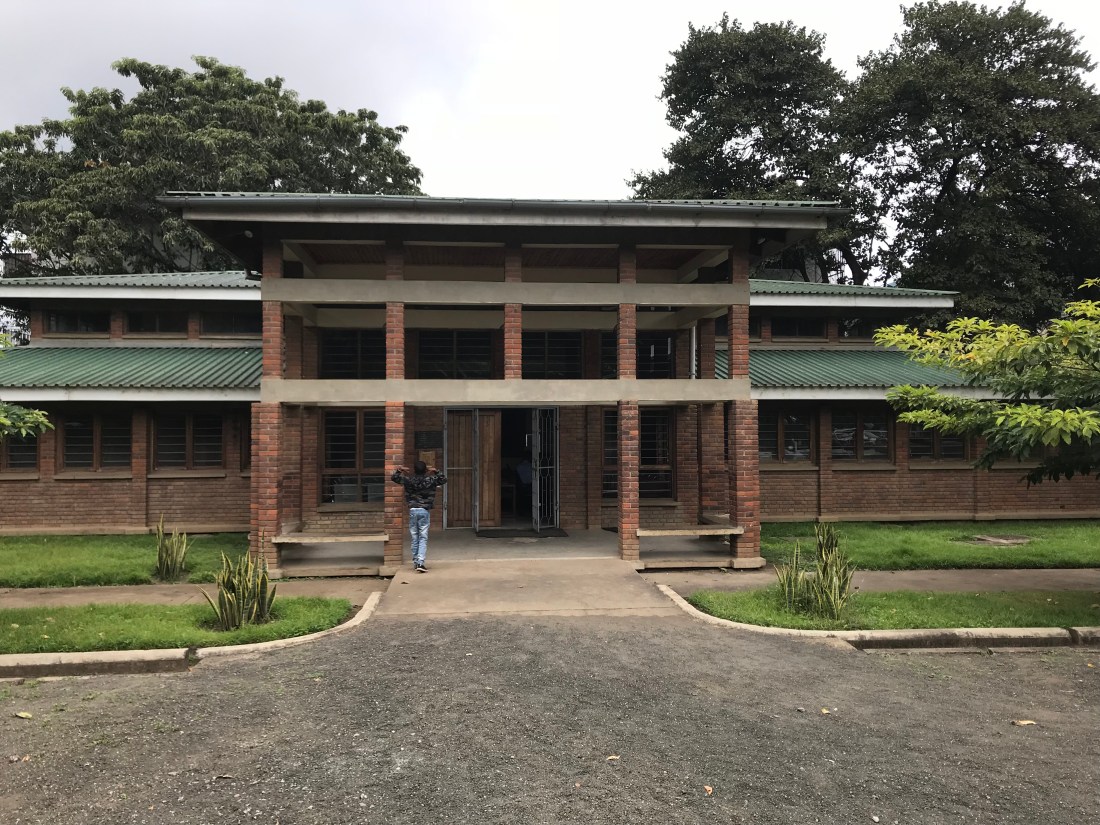 C0B09E0B-0A65-44CC-BB2B-67BAD21DCE47